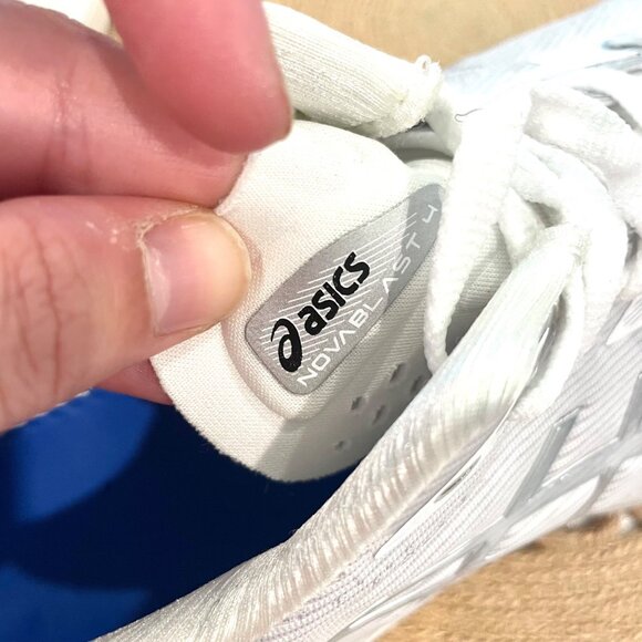ASICS Novablast 4 Platinum Real White Pure Silver Sneakers Women's 8 - Picture 10 of 12